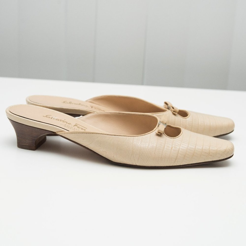 Vintage Salvatore Ferragamo Leather Mules 6.5 B